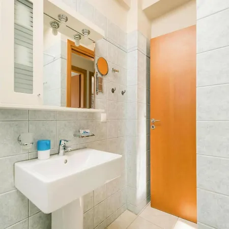 In Chania With Outdoor Pool Appartement *